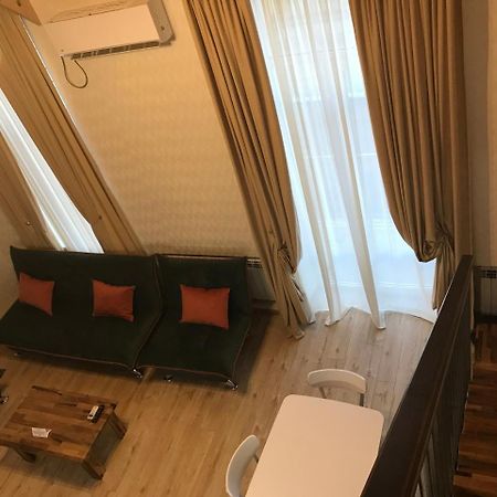 Full Comfort Apartment On Aghmashenebeli Tbilisi Exterior photo