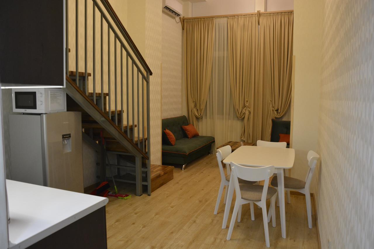 Full Comfort Apartment On Aghmashenebeli Tbilisi Exterior photo