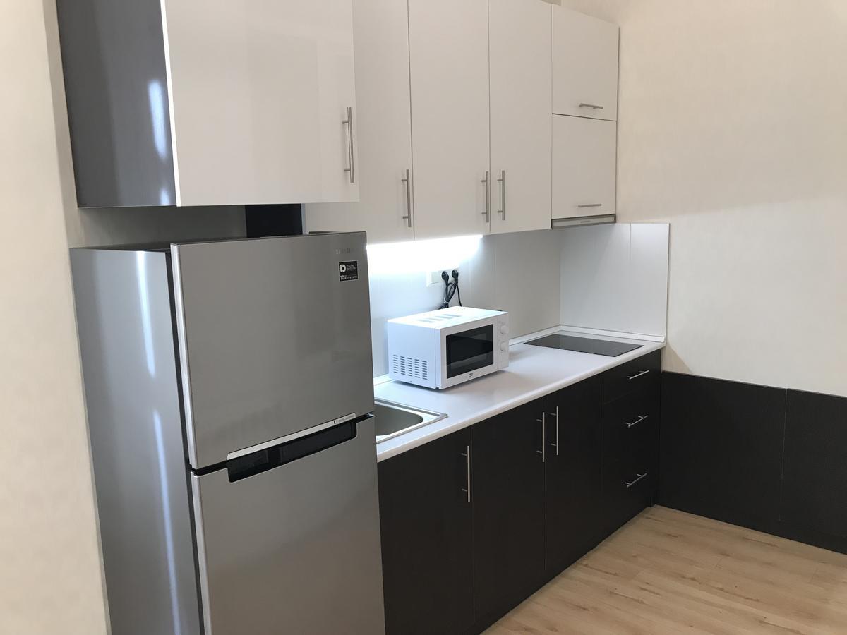 Full Comfort Apartment On Aghmashenebeli Tbilisi Exterior photo