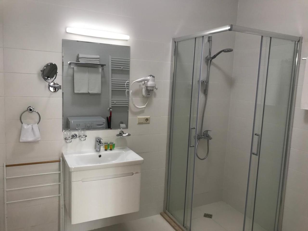 Full Comfort Apartment On Aghmashenebeli Tbilisi Exterior photo
